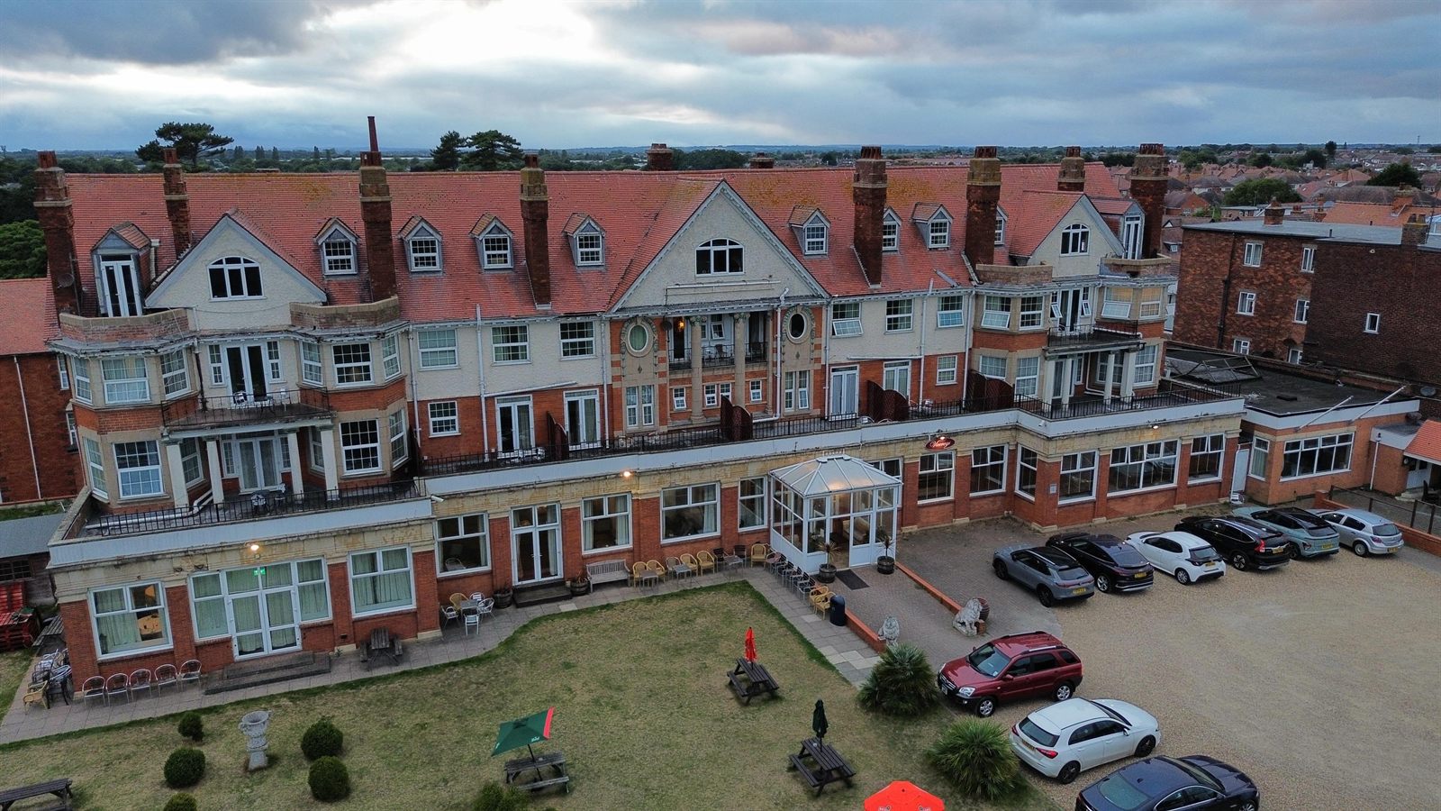 The Royal Hotel facade from the south
