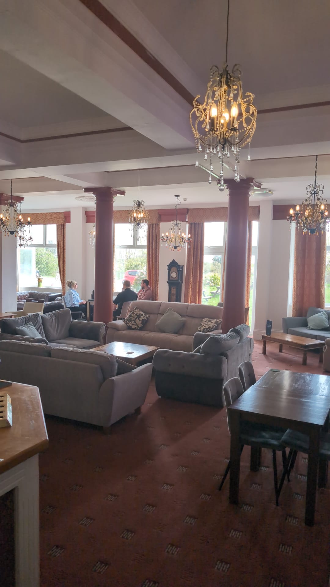 Colonial Lounge seating area, wide view