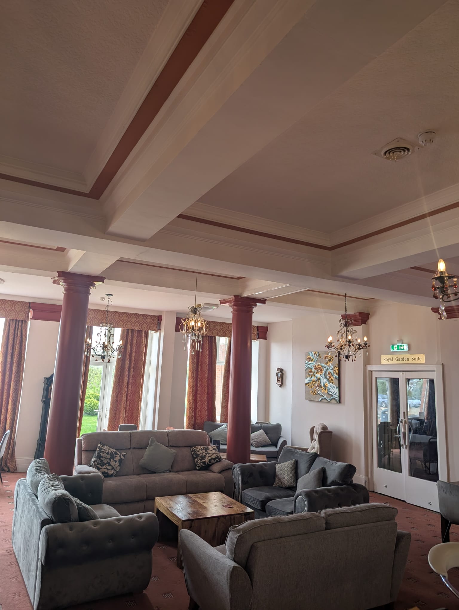Colonial Lounge with armchairs and side tables