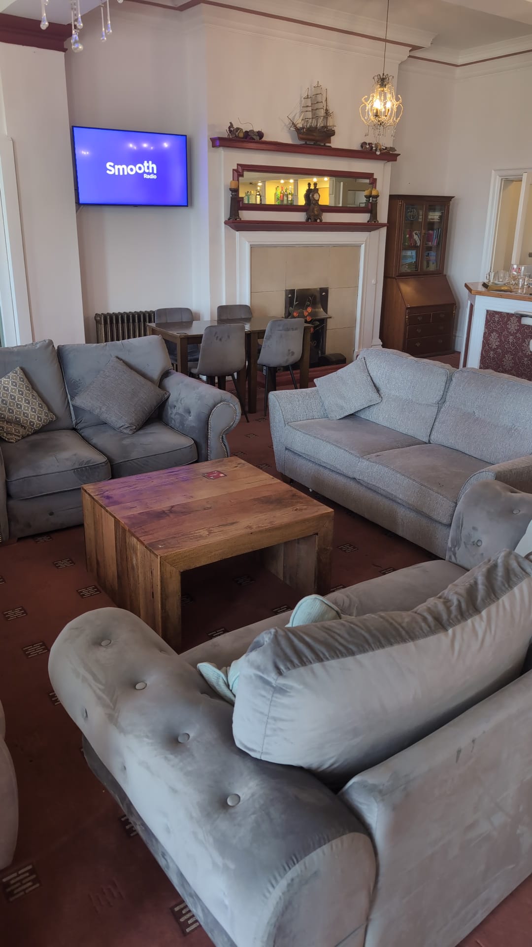 Lounge sofas facing the television