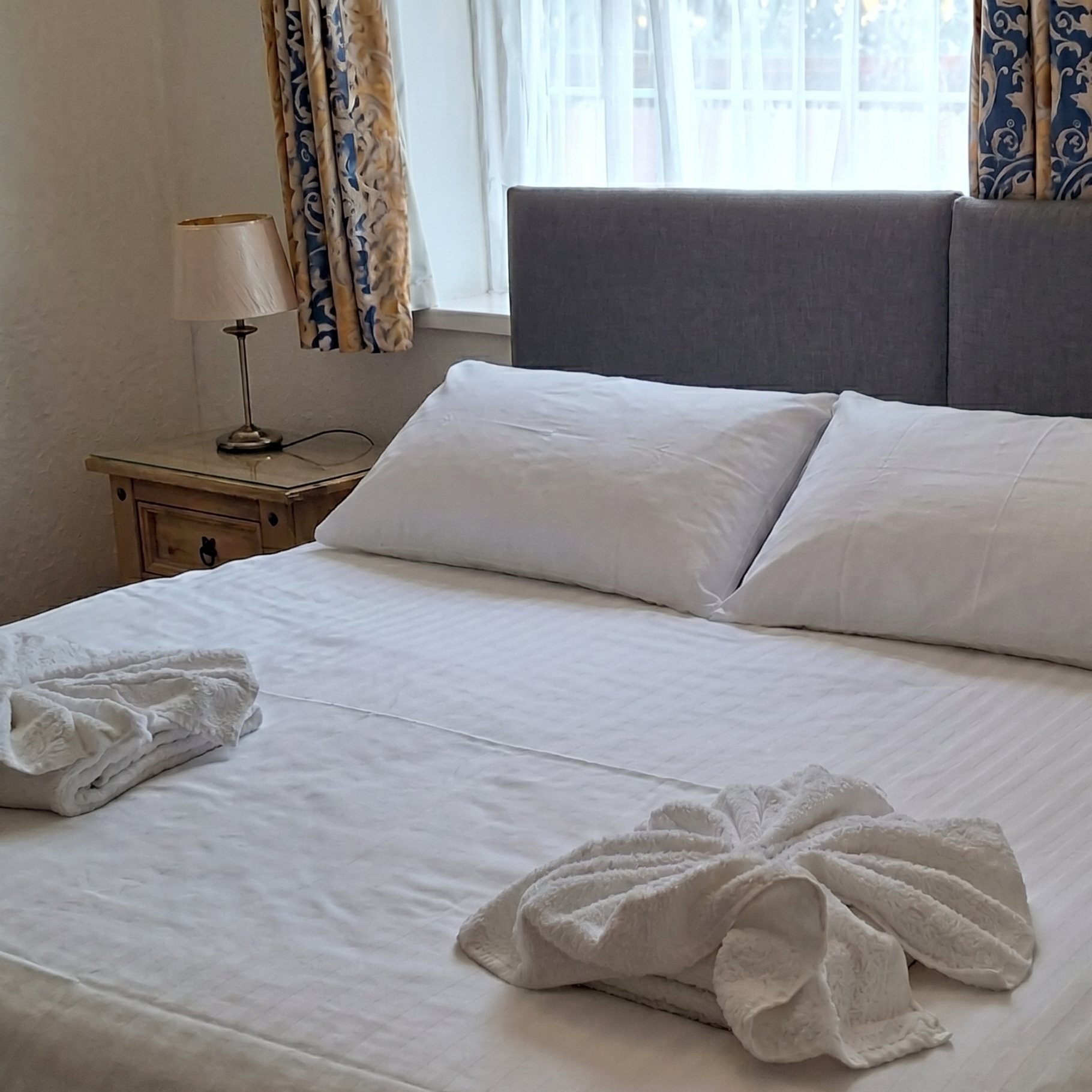 Standard Double guest room at The Royal Hotel